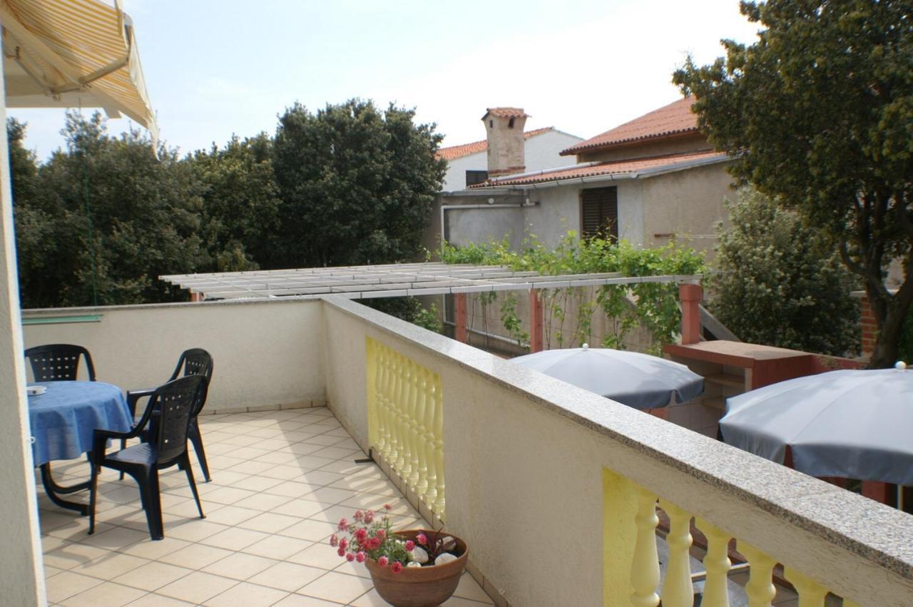 Apartments By The Sea Mandre, Pag - 4098 Ngoại thất bức ảnh