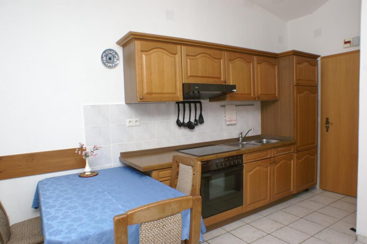 Apartments By The Sea Mandre, Pag - 4098 Ngoại thất bức ảnh